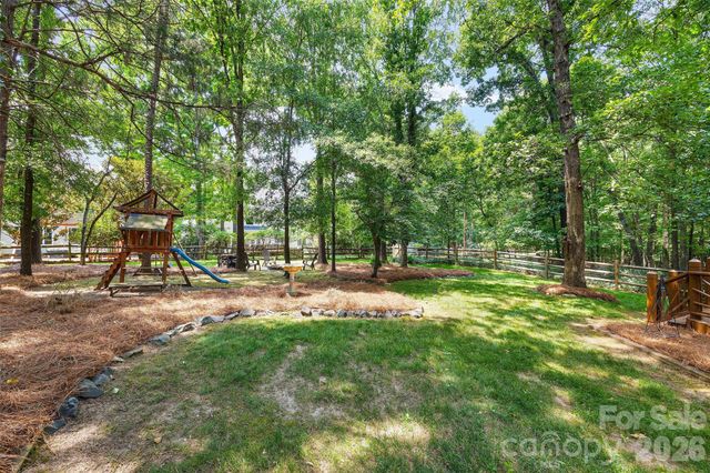 5612 Rocky Trail Court, Charlotte, NC 28270
