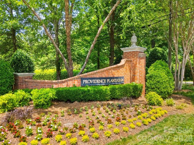 5612 Rocky Trail Court, Charlotte, NC 28270