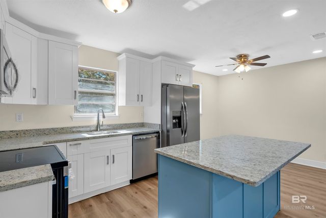 1320 Oak Street, Daphne, AL 36526