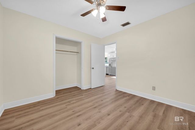 1320 Oak Street, Daphne, AL 36526