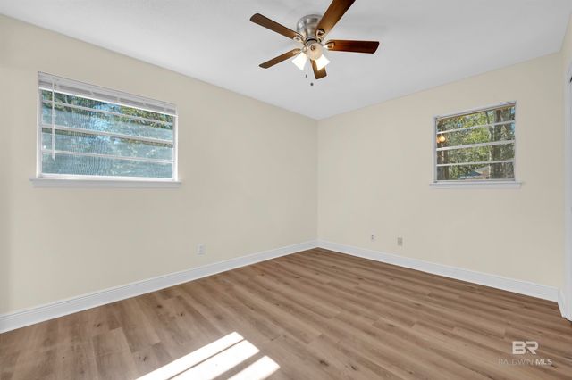 1320 Oak Street, Daphne, AL 36526