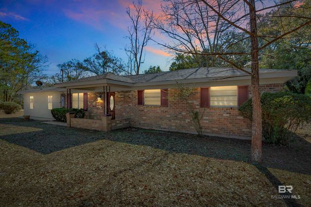 1320 Oak Street, Daphne, AL 36526