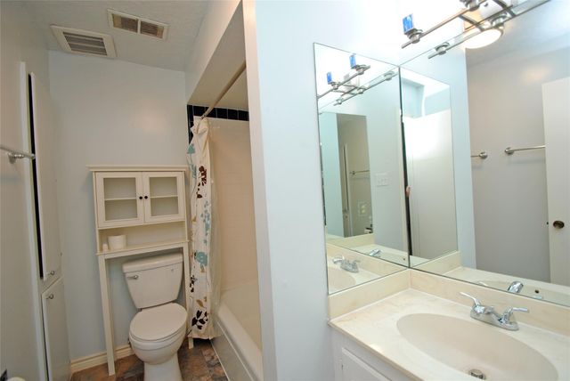 3838 Lake Street, Houston, TX 77098