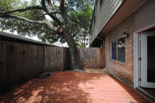 3838 Lake Street, Houston, TX 77098
