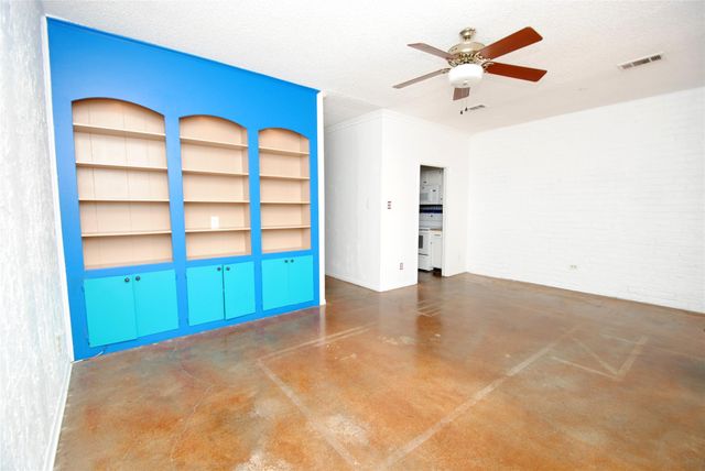3838 Lake Street, Houston, TX 77098