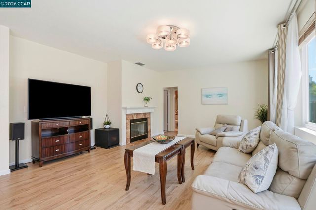 823 Springhaven Rd, Brentwood, CA 94513