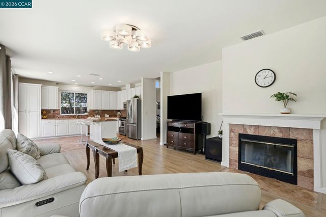 823 Springhaven Rd, Brentwood, CA 94513