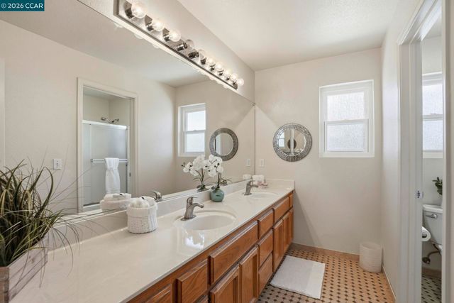 823 Springhaven Rd, Brentwood, CA 94513