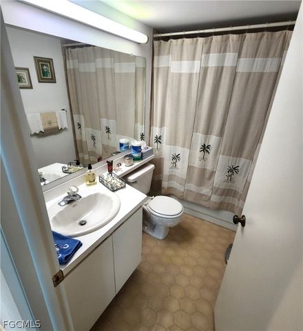 9570 Green Cypress LN 15-G2, Fort Myers, FL 33905