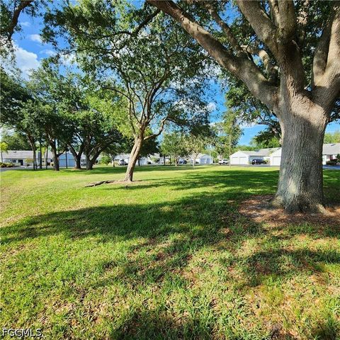 9570 Green Cypress LN 15-G2, Fort Myers, FL 33905