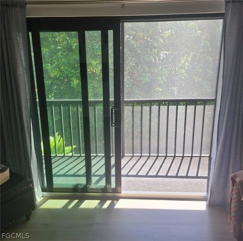 9570 Green Cypress LN 15-G2, Fort Myers, FL 33905