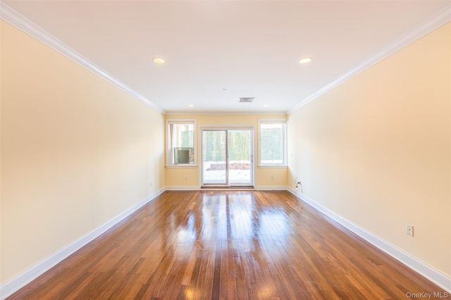 171 Great Neck Road 1F, Great Neck, NY 11021