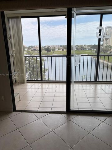7310 Ashford Place 304, Delray Beach, FL 33446