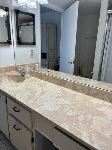 7310 Ashford Place 304, Delray Beach, FL 33446