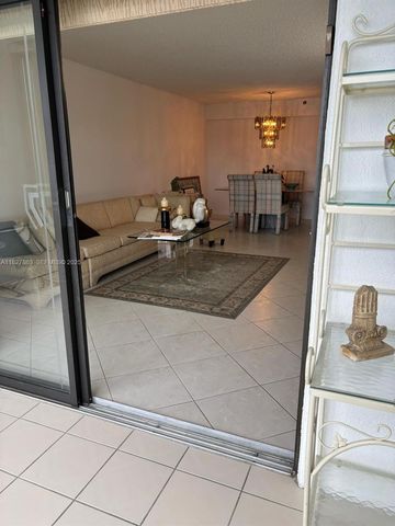 7310 Ashford Place 304, Delray Beach, FL 33446