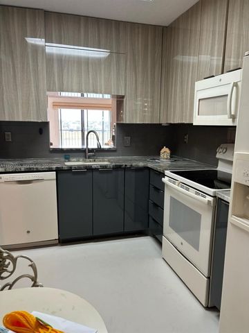 7310 Ashford Place 304, Delray Beach, FL 33446