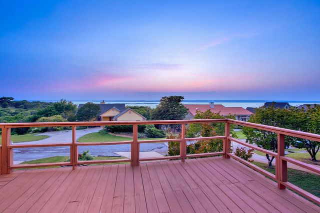 154 Vista Court, Pottsboro, TX 75076