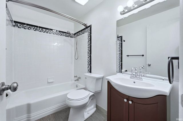 705 Caribe Boulevard, Fort Wayne, IN 46815