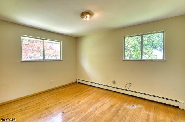 419 Knowlton St, Belvidere Twp., NJ 07823