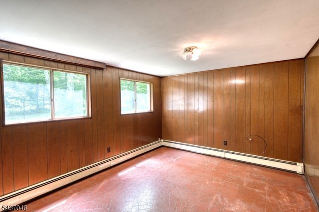 419 Knowlton St, Belvidere Twp., NJ 07823
