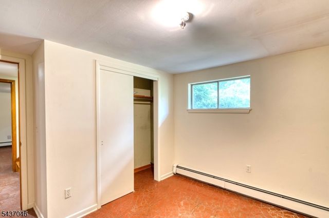 419 Knowlton St, Belvidere Twp., NJ 07823