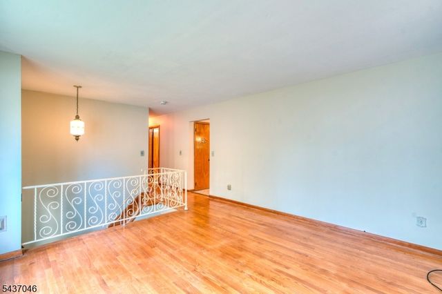 419 Knowlton St, Belvidere Twp., NJ 07823