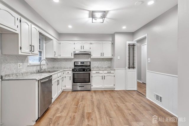 118 Arlington Avenue, South Plainfield, NJ 07080