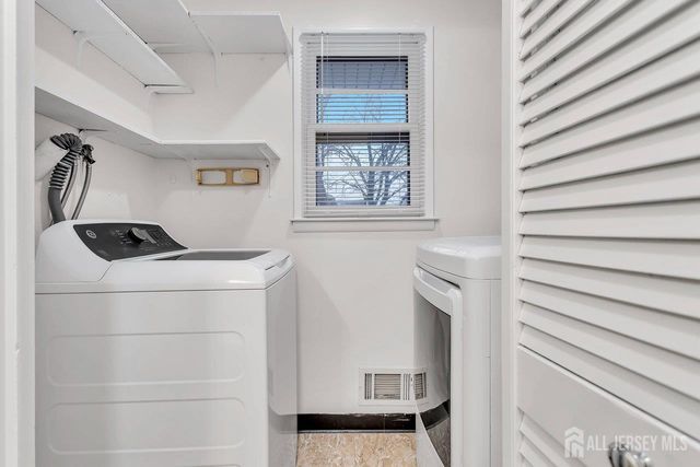 118 Arlington Avenue, South Plainfield, NJ 07080