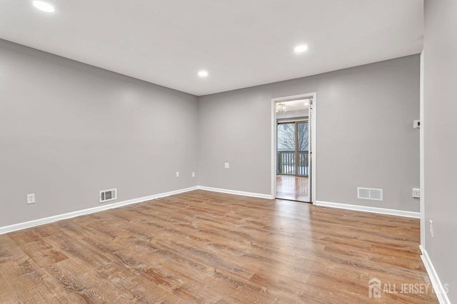 118 Arlington Avenue, South Plainfield, NJ 07080