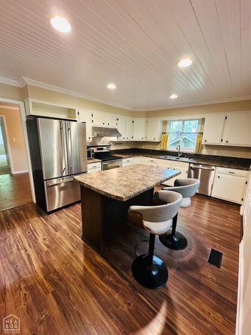 2706 Rankin Drive, Jonesboro, AR 72404