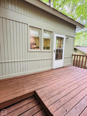 2706 Rankin Drive, Jonesboro, AR 72404
