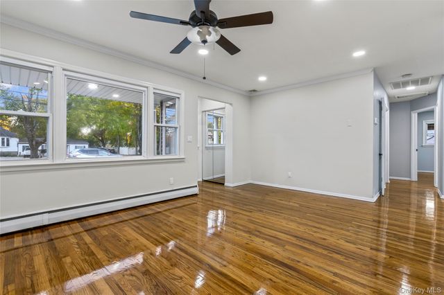 31 Franklin Avenue, Brentwood, NY 11717