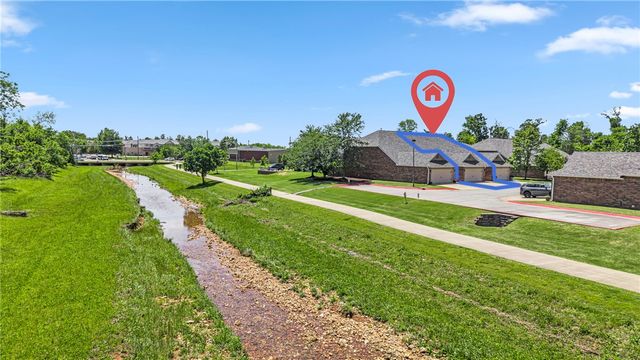 2804 W Valley West Court, Rogers, AR 72756