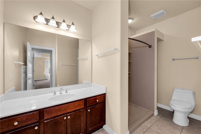 2804 W Valley West Court, Rogers, AR 72756
