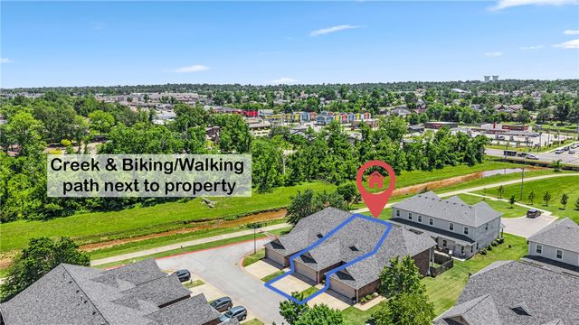2804 W Valley West Court, Rogers, AR 72756