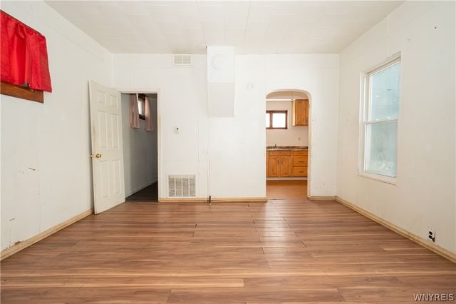 884 East Eagle Street N, Buffalo, NY 14210