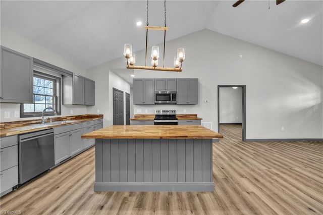 106 Blairfield Court, North Wilkesboro, NC 28659