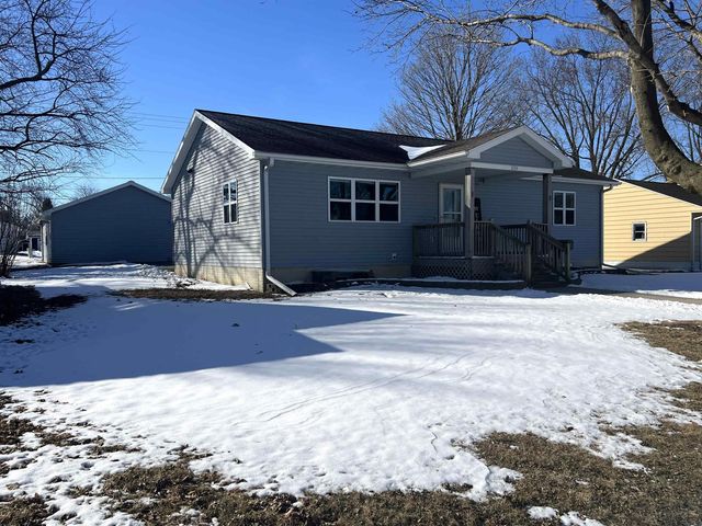 1214 Ash St, Osage, IA 50461