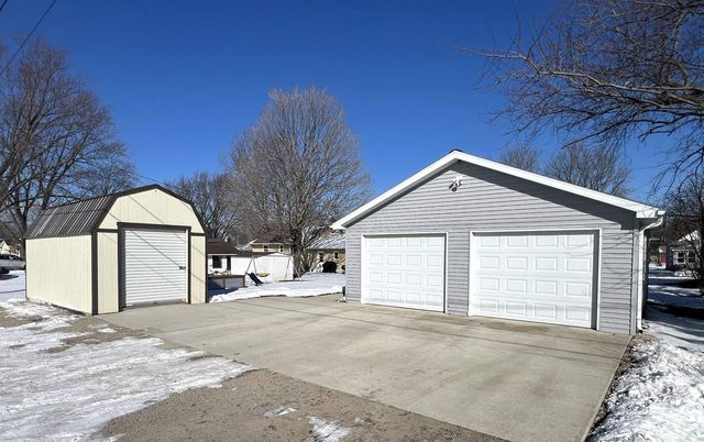 1214 Ash St, Osage, IA 50461