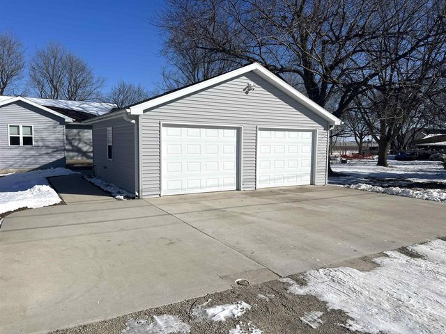1214 Ash St, Osage, IA 50461