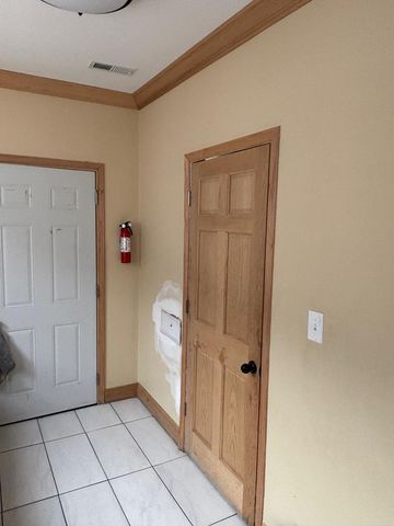 7644 S Cornell Avenue, Chicago, IL 60649