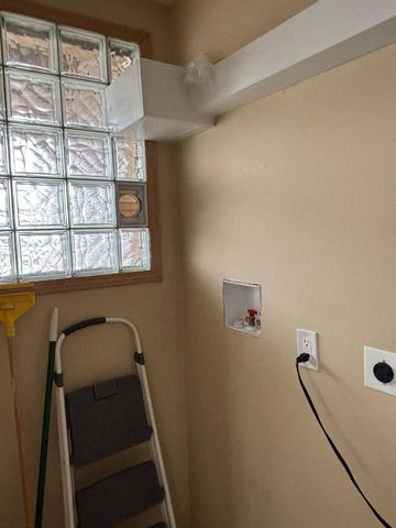 7644 S Cornell Avenue, Chicago, IL 60649