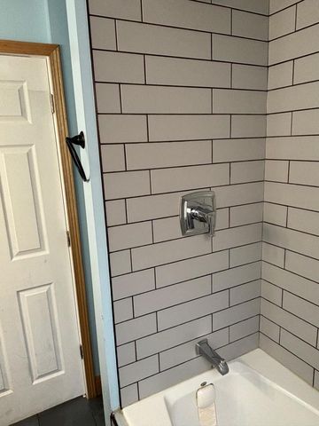 7644 S Cornell Avenue, Chicago, IL 60649