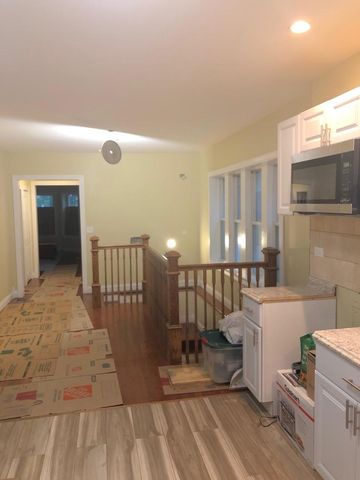 7644 S Cornell Avenue, Chicago, IL 60649