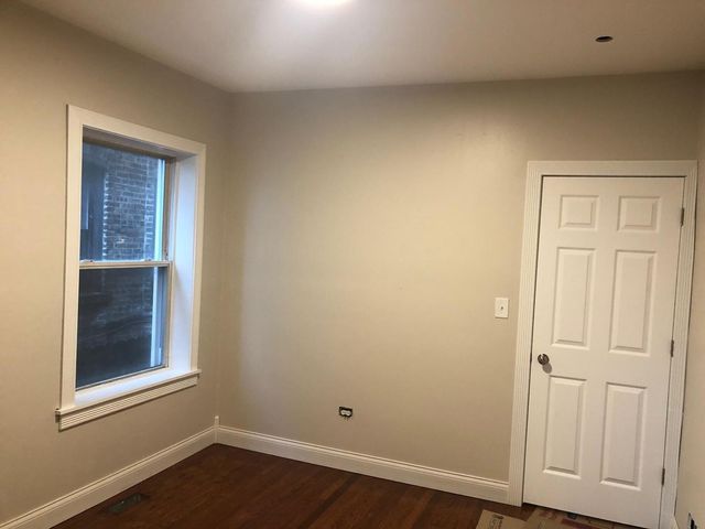 7644 S Cornell Avenue, Chicago, IL 60649