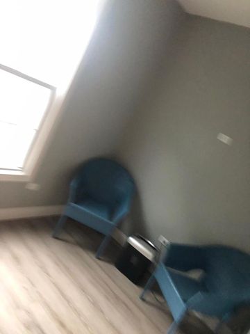 7644 S Cornell Avenue, Chicago, IL 60649