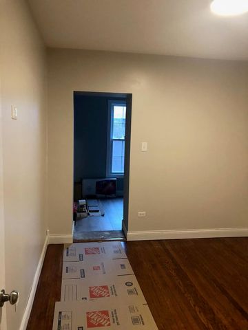 7644 S Cornell Avenue, Chicago, IL 60649