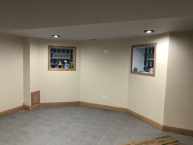 7644 S Cornell Avenue, Chicago, IL 60649