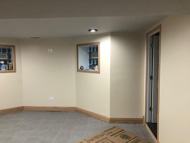 7644 S Cornell Avenue, Chicago, IL 60649