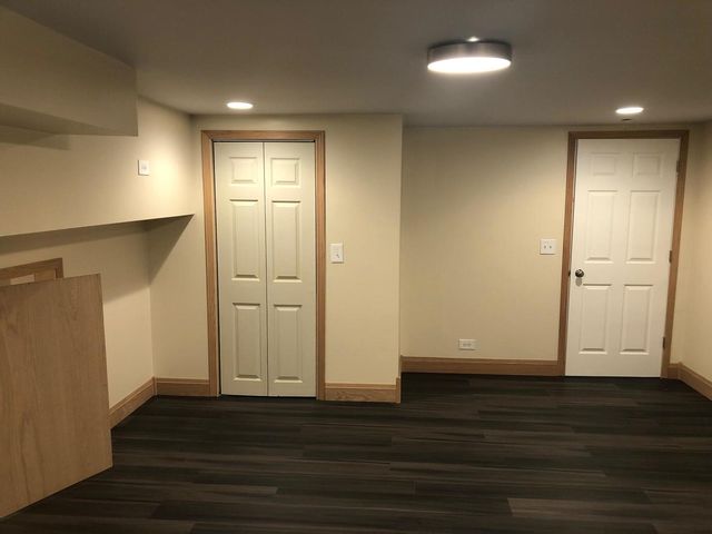 7644 S Cornell Avenue, Chicago, IL 60649